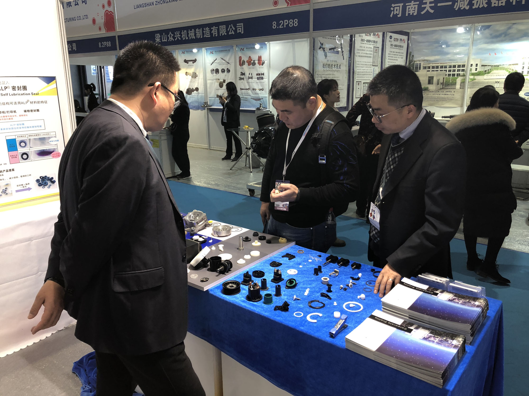 97人妻碰碰碰久久久久禁片