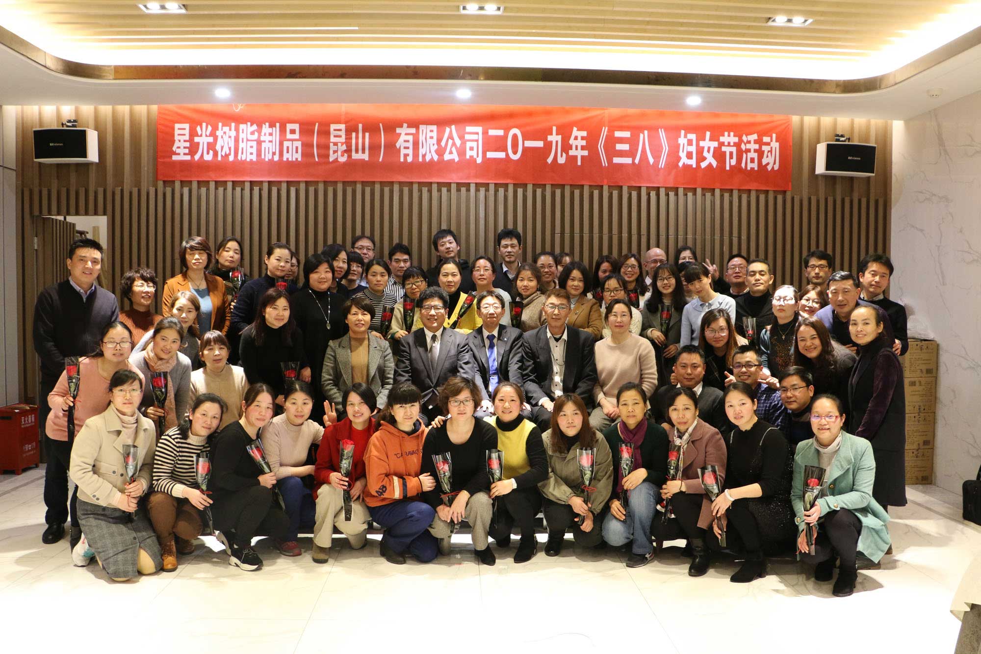 97人妻碰碰碰久久久久禁片