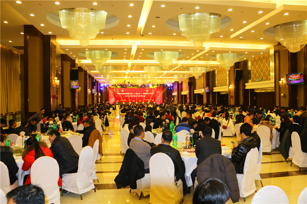 97人妻碰碰碰久久久久禁片