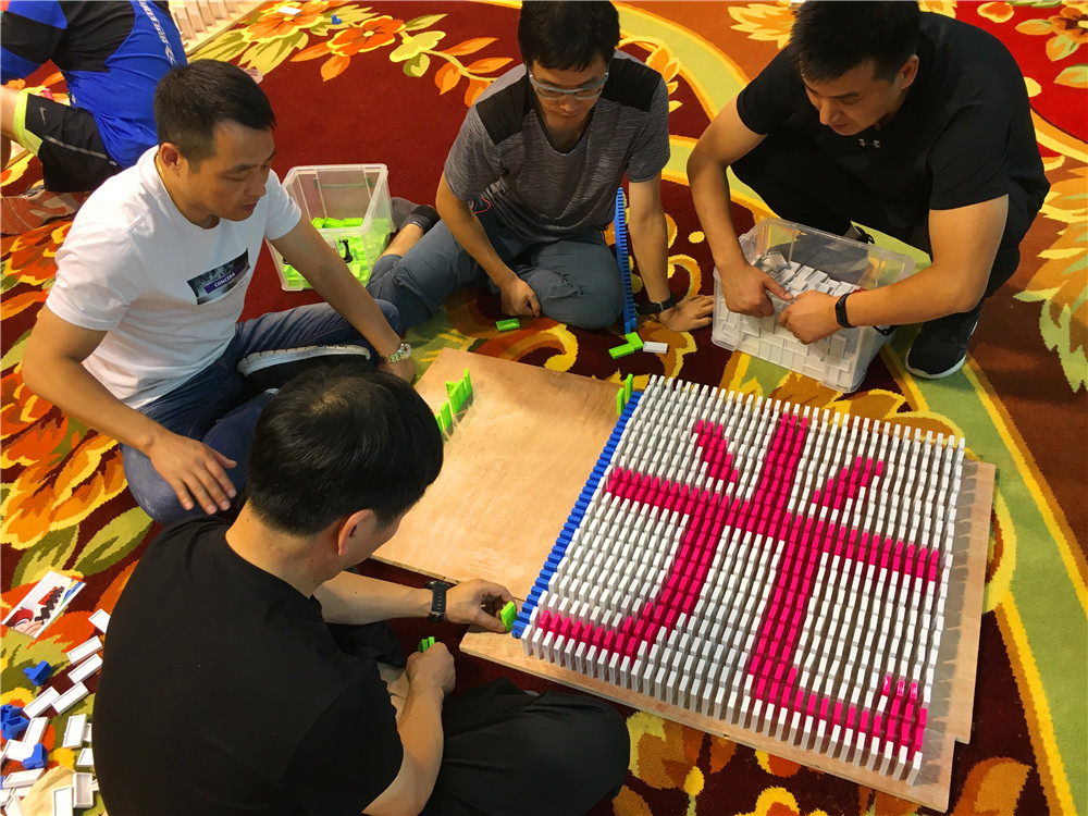 97人妻碰碰碰久久久久禁片