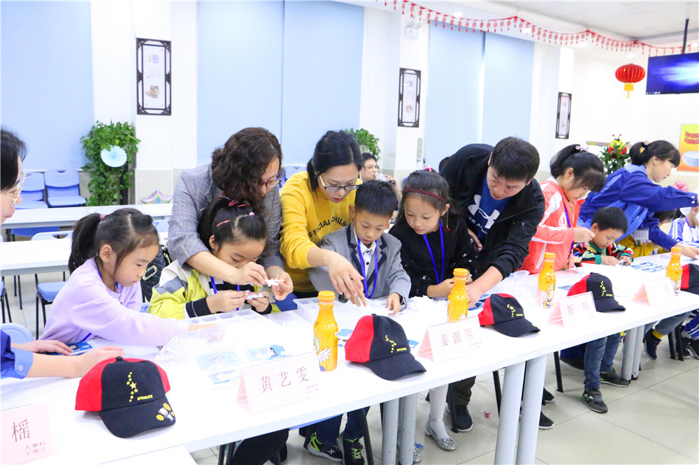 97人妻碰碰碰久久久久禁片