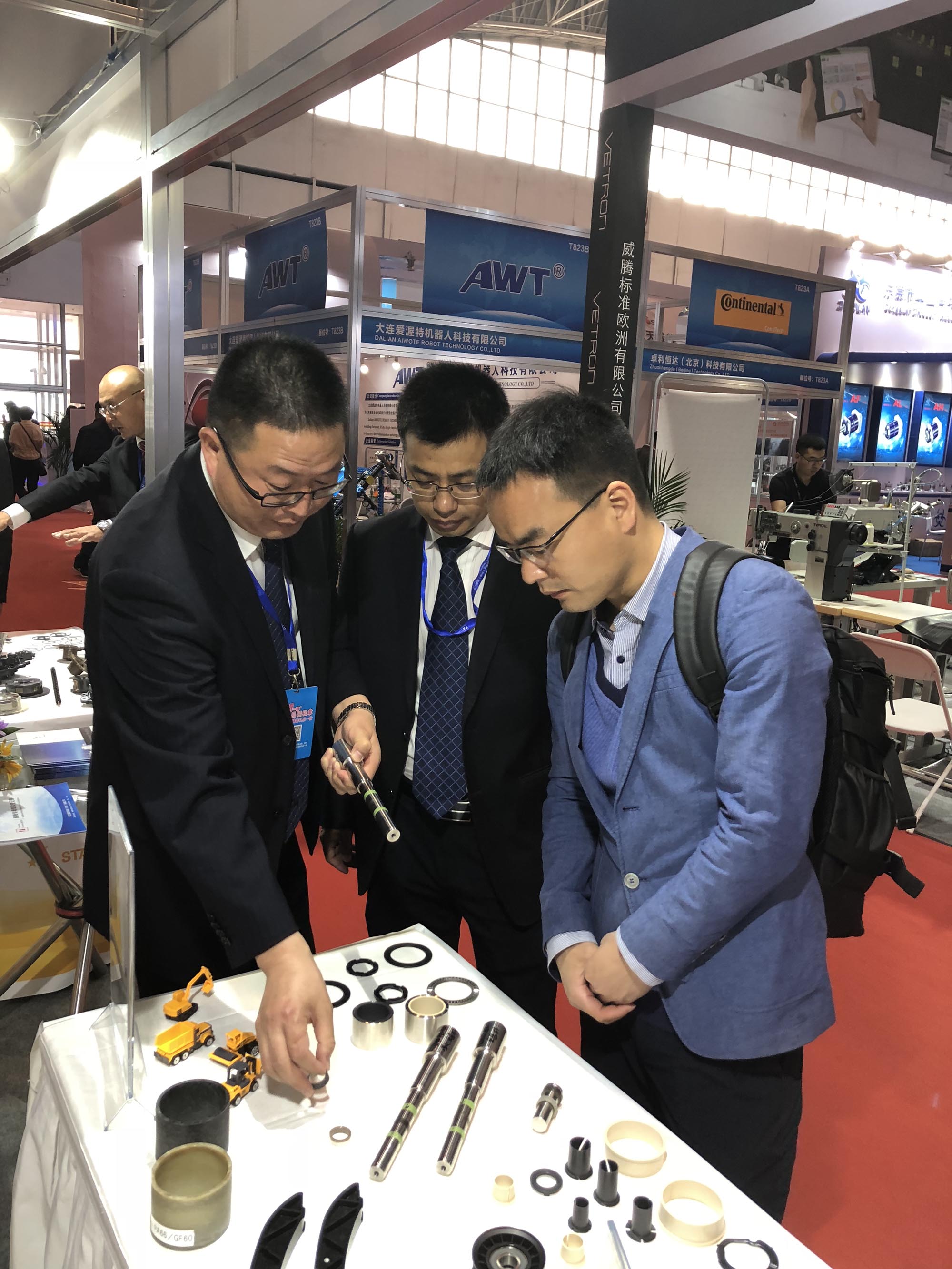 97人妻碰碰碰久久久久禁片