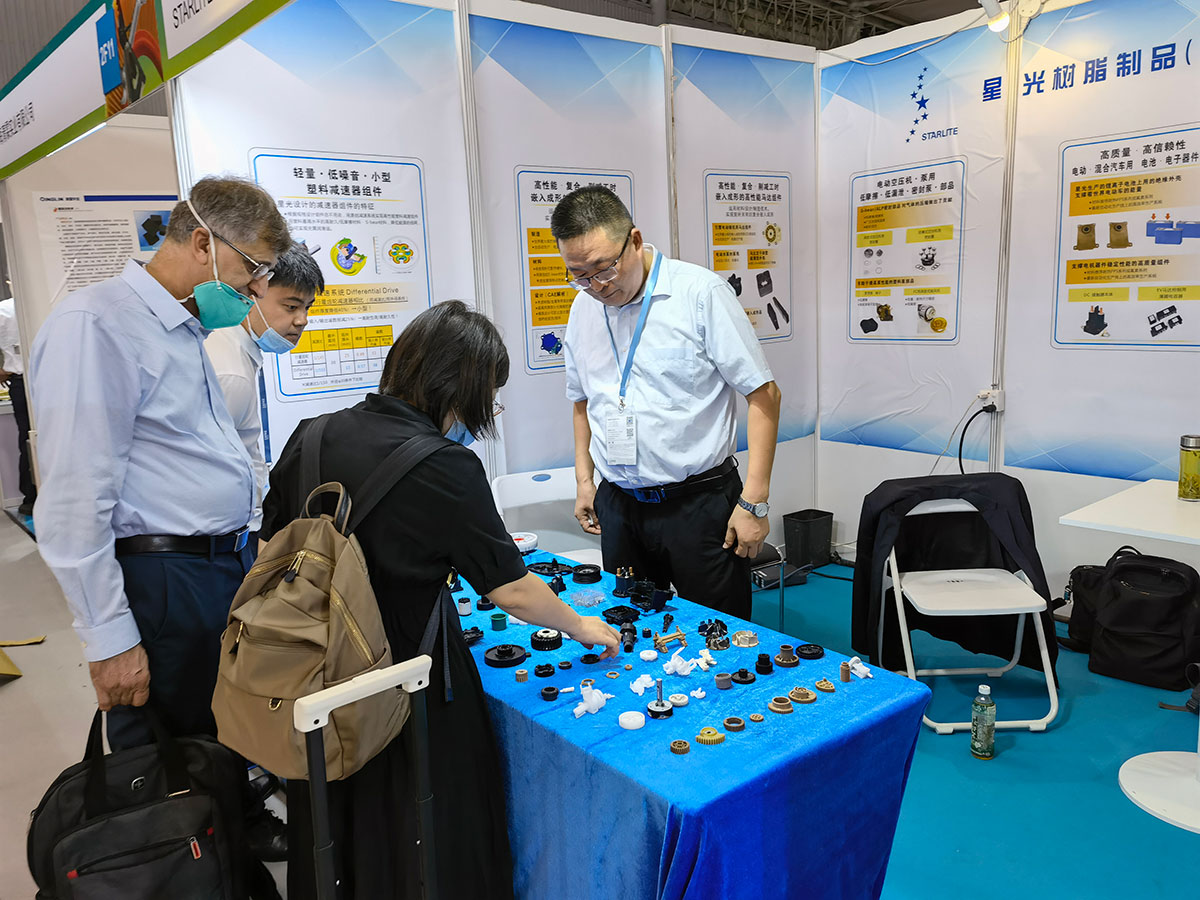 97人妻碰碰碰久久久久禁片