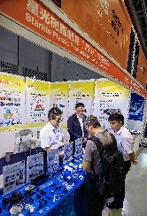 97人妻碰碰碰久久久久禁片