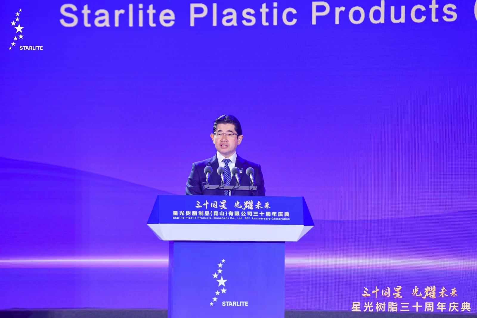 97人妻碰碰碰久久久久禁片