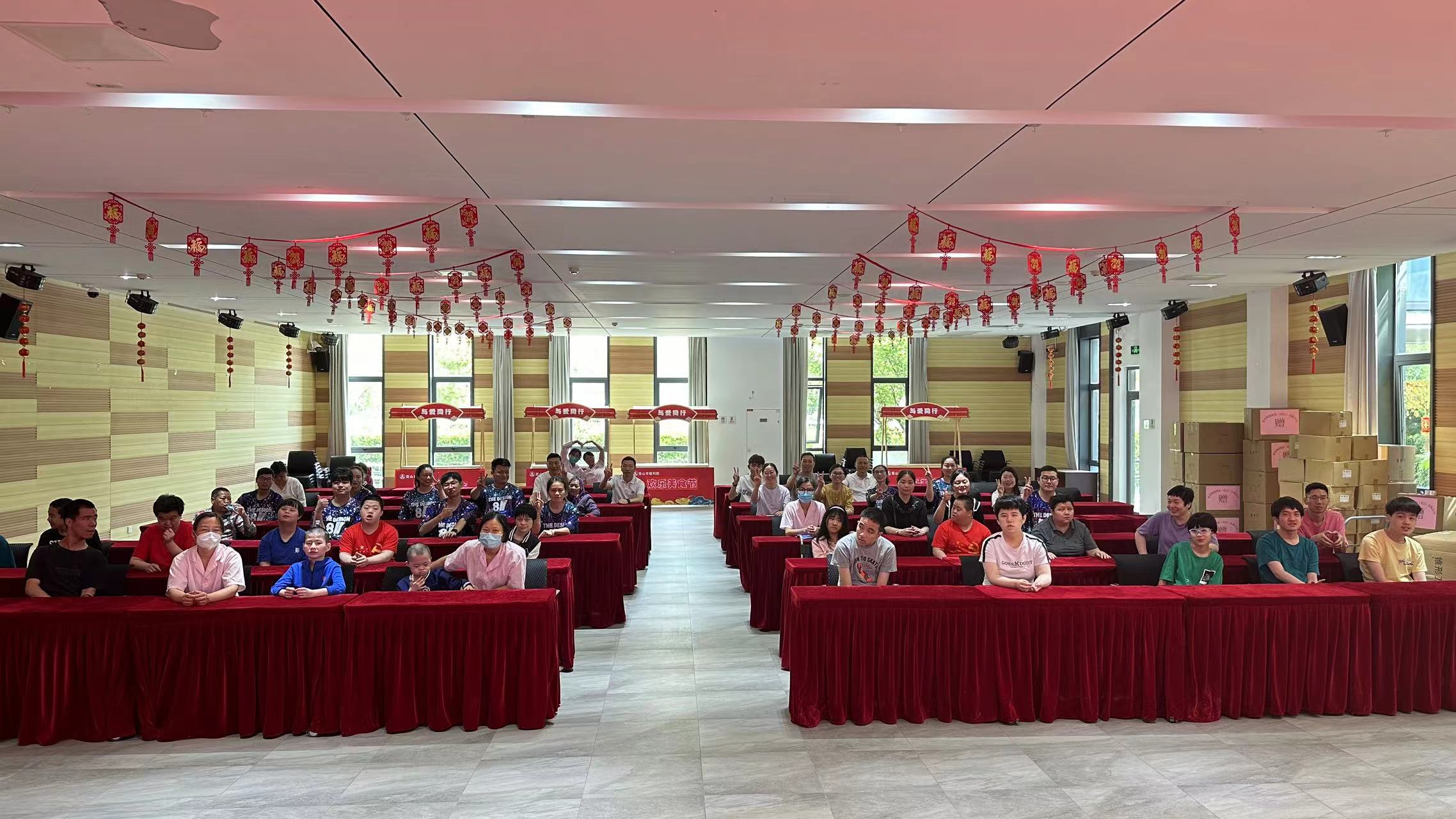 97人妻碰碰碰久久久久禁片