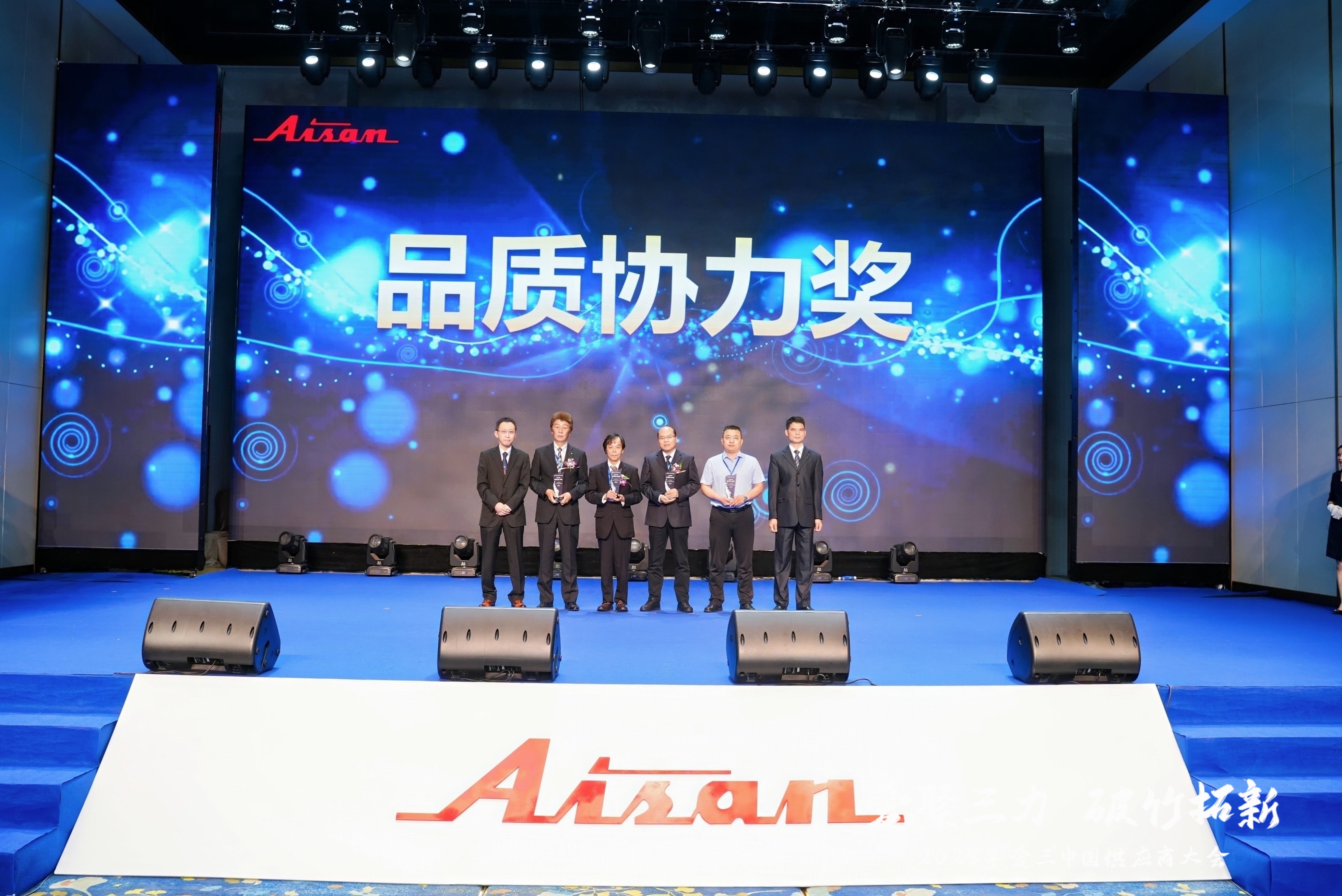 97人妻碰碰碰久久久久禁片